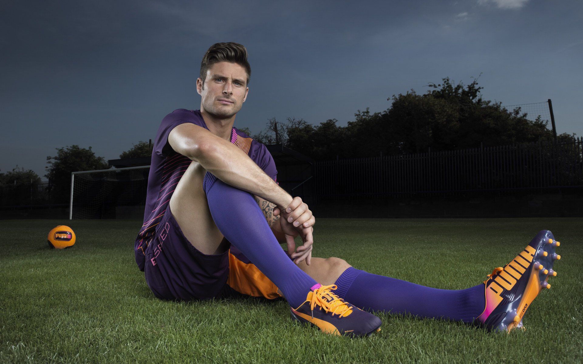 “足球文化推广周在上海举办”，足球推广学校